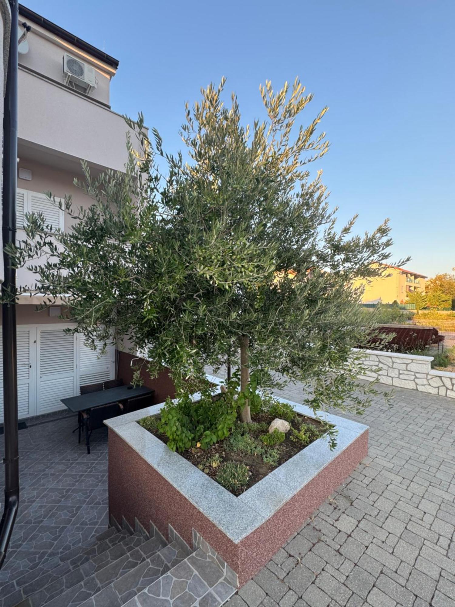 Apartment Pirun Baska  Bagian luar foto