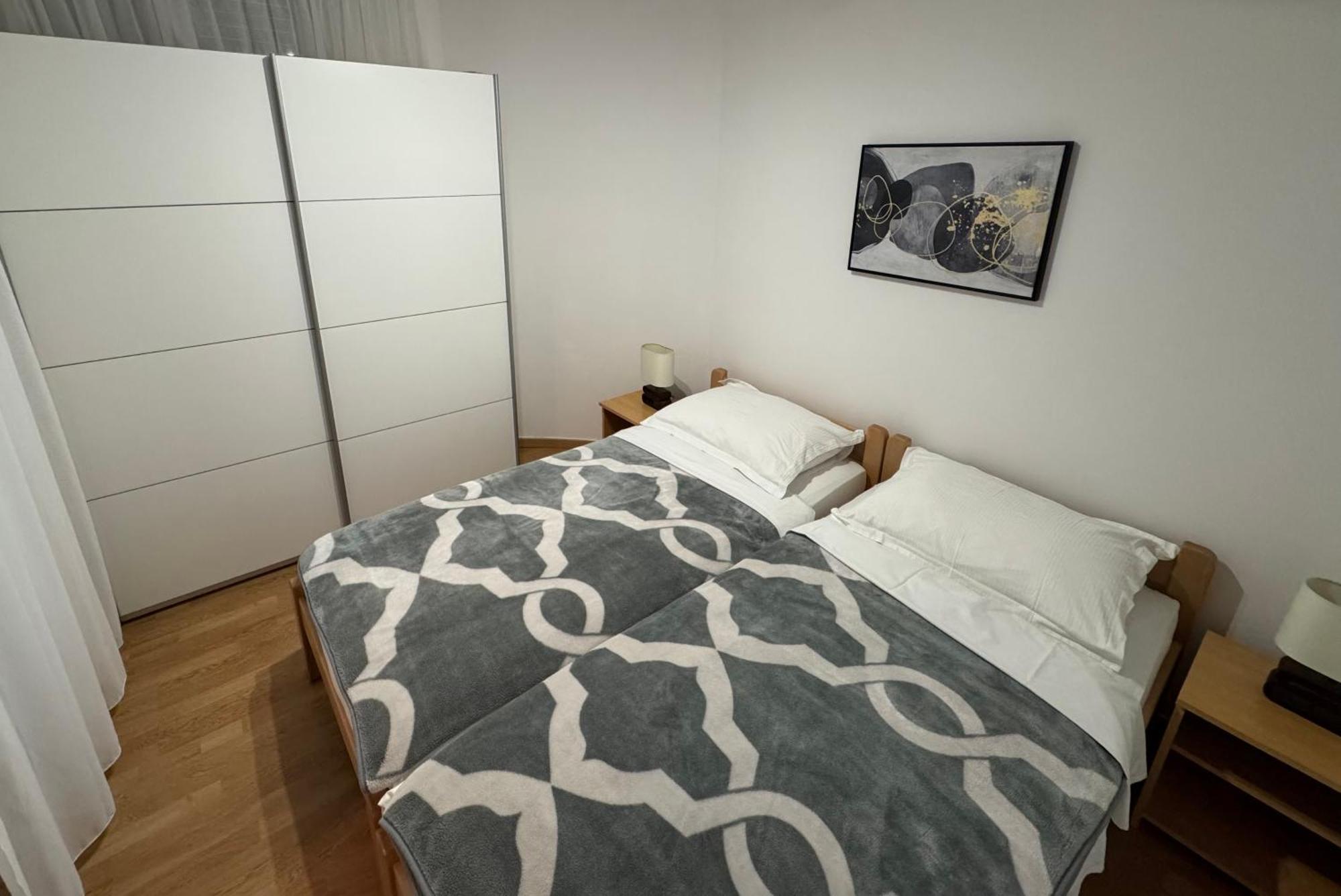 Apartment Pirun Baska  Bagian luar foto