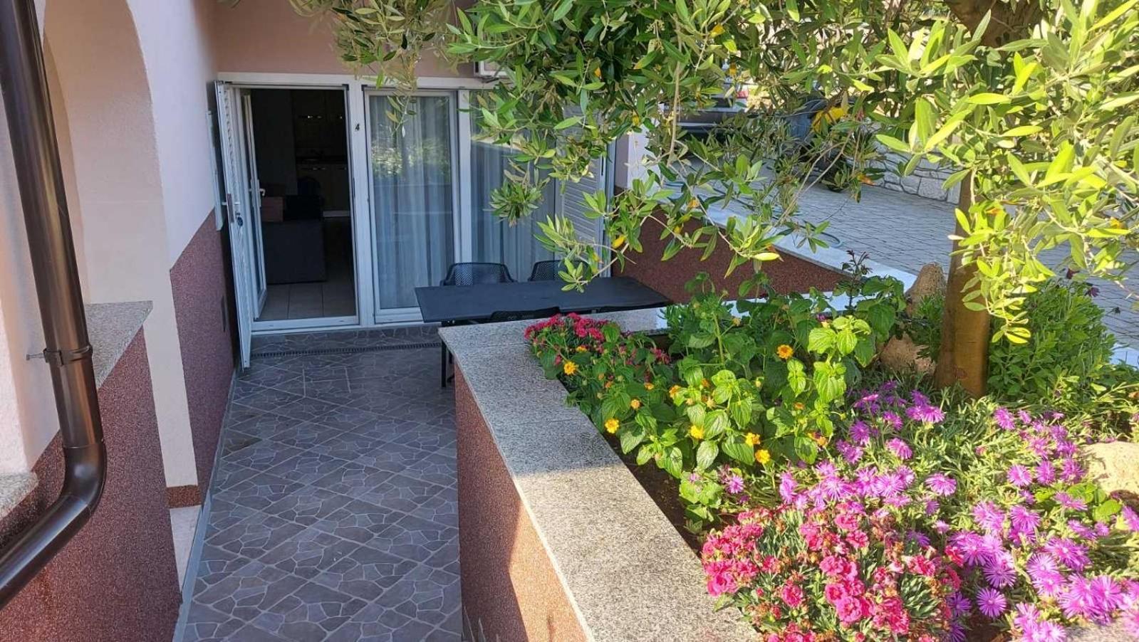 Apartment Pirun Baska  Bagian luar foto
